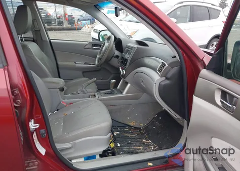 2010 Subaru Forester 2.5X Limited z USA, uszkodzony, nr VIN JF2SH6DC3AH704948